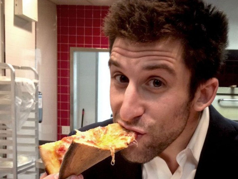 This Guy Left Wall Street To Open A ‘Pay It Forward’ Pizza Shop. It Now Feeds 40 Homeless A Day.